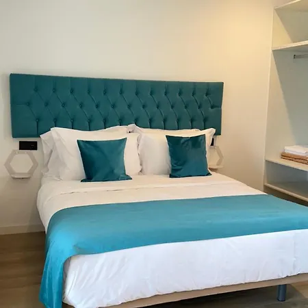 Happy Life Apart Otel 5*