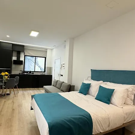 Happy Life Apart Otel 5*