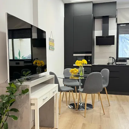 Happy Life Apart Otel 5*